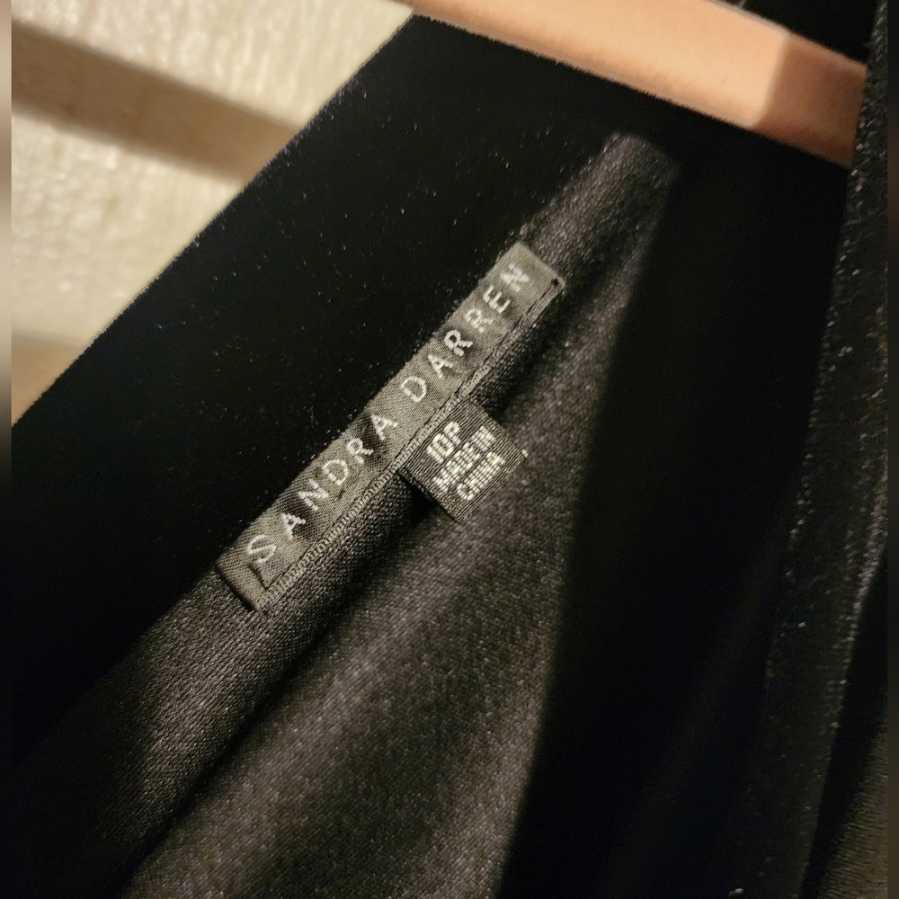 Sandra Darren Black Dress With Floral Detail Size 10p - Picture 5 of 7